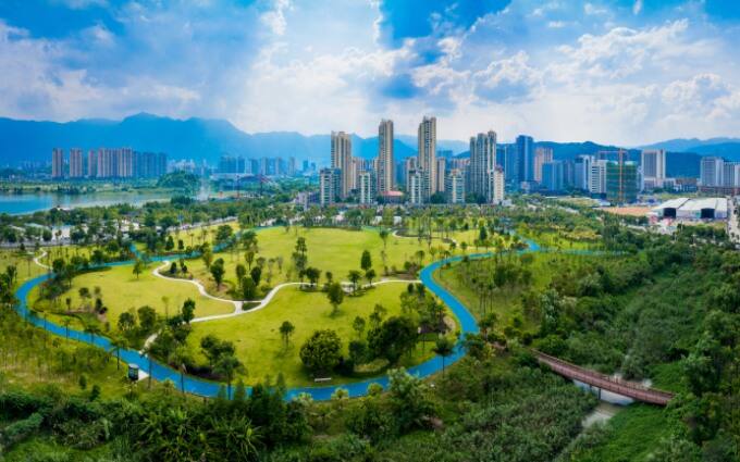 PARTNER WITH A SUSTAINABILITY LEADER