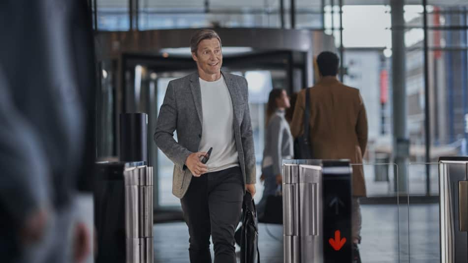 img_fewer-disruptions-better-productivity-951x535